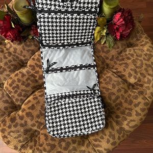 Vera Bradley Black & White Hanging Organizer